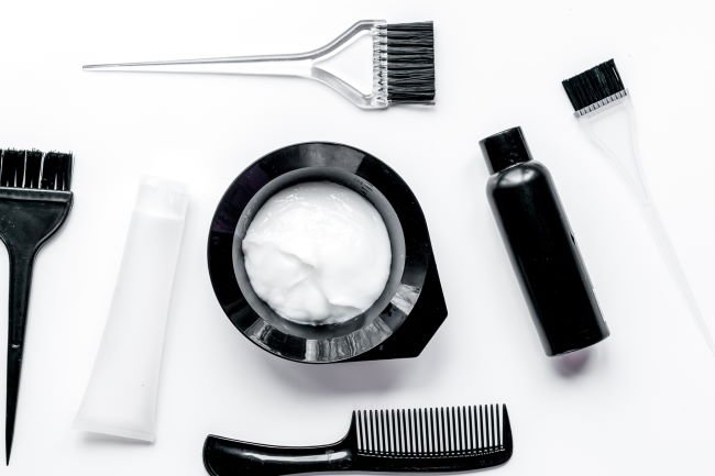 Правила окрашивания волос в черный цвет