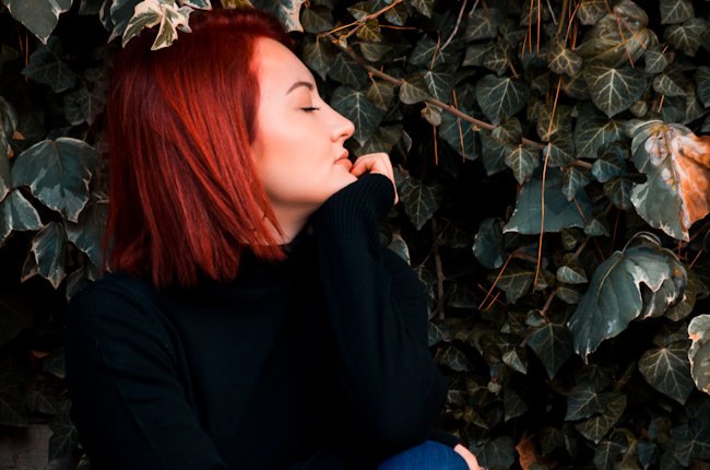 огненно красный цвет волос