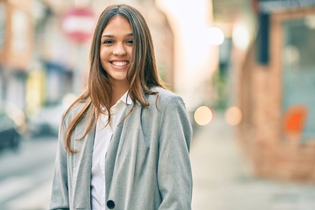 Мелирование на черные крашеные волосы