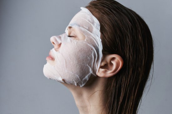 нужно ли умываться после тканевой маски