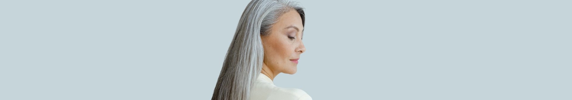 Okrashivaniye sedykh volos 1920x336 Article Header Image desctop