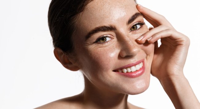 Почему на подбородке появляются высыпания