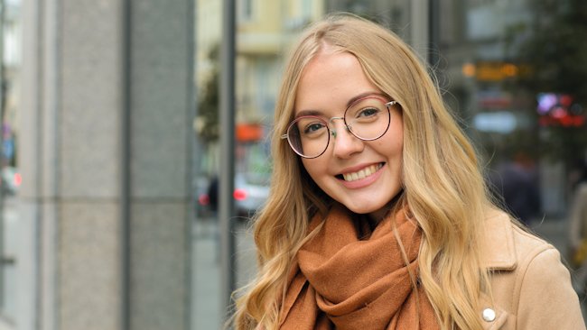 пшеничный цвет волос фото для зеленых глаз