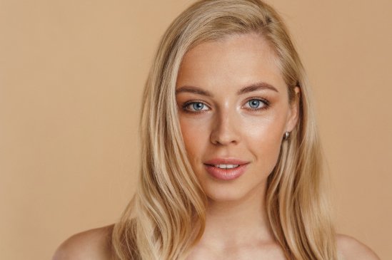 пшеничный цвет волос