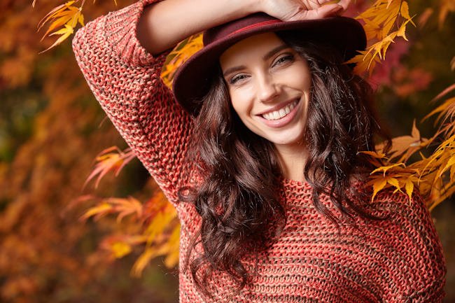 Шатенка с медным оттенком