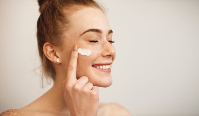 Солнцезащитный крем spf 50 какой лучше для лица от пигментных пятен. Смотреть фото Солнцезащитный крем spf 50 какой лучше для лица от пигментных пятен. Смотреть картинку Солнцезащитный крем spf 50 какой лучше для лица от пигментных пятен. Картинка про Солнцезащитный крем spf 50 какой лучше для лица от пигментных пятен. Фото Солнцезащитный крем spf 50 какой лучше для лица от пигментных пятен